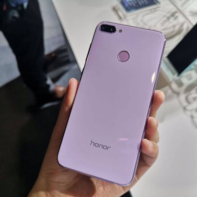 华为/荣耀(honor)9i 4gb 64gb 魅海蓝 双卡双待 全面屏全网通智能手机