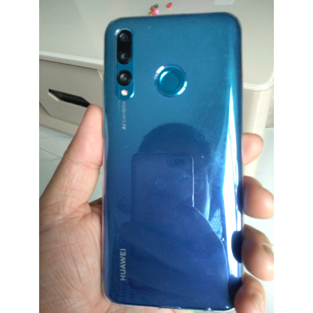 华为/huawei 畅享 9s 超广角ai三摄 4gb 64gb 极光蓝移动联通电信4g