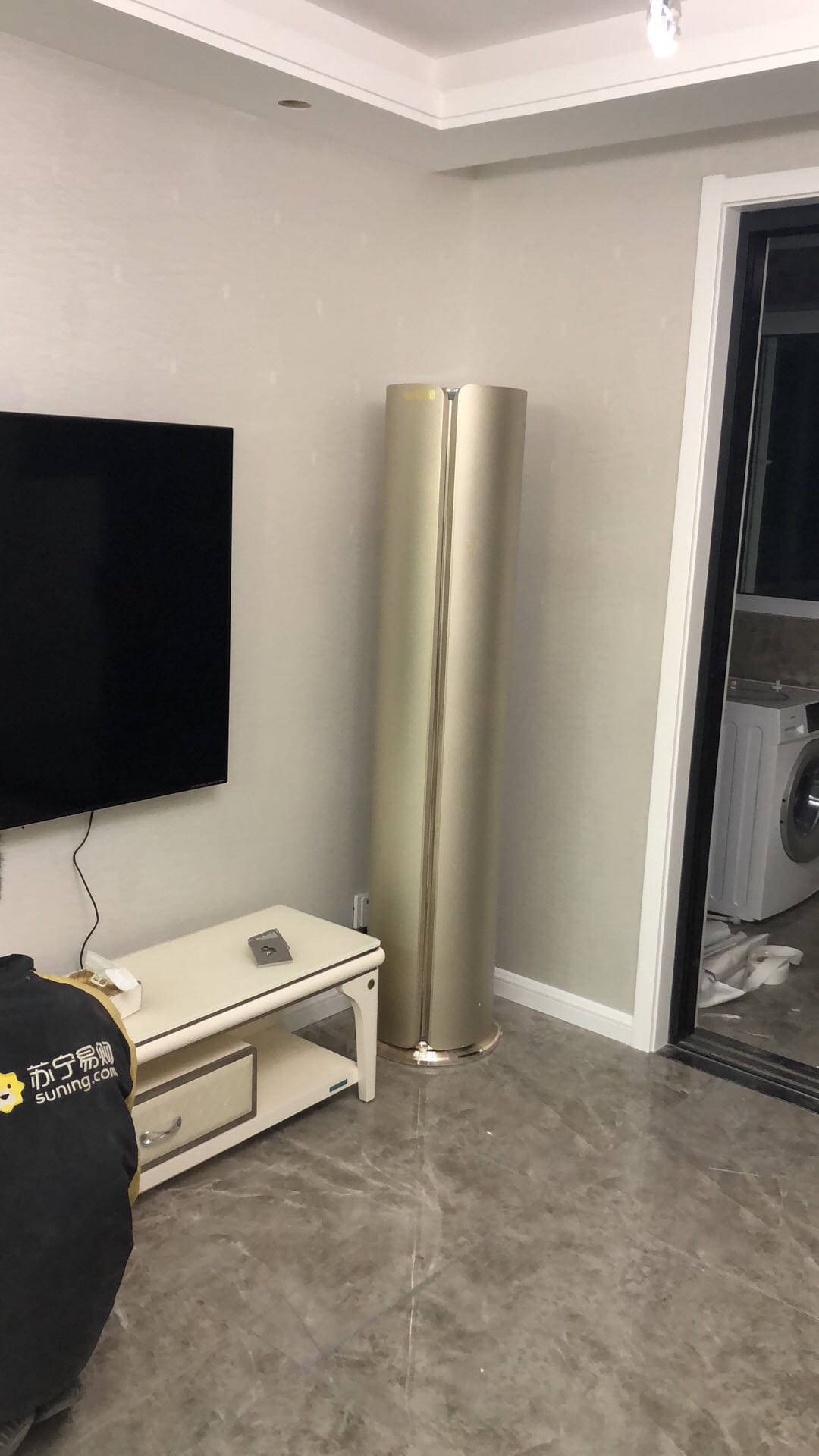 midea美的大3匹新一级能效变频圆柱式立柜机静音无风感舒适星智能空调