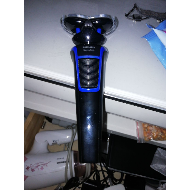 飞利浦剃须刀s528