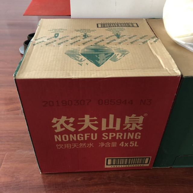 農夫山泉天然飲用水5l4整箱裝