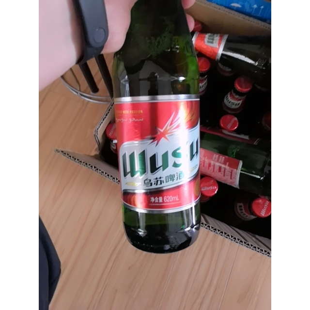 卖家:乌苏啤酒小马酒类专卖店
