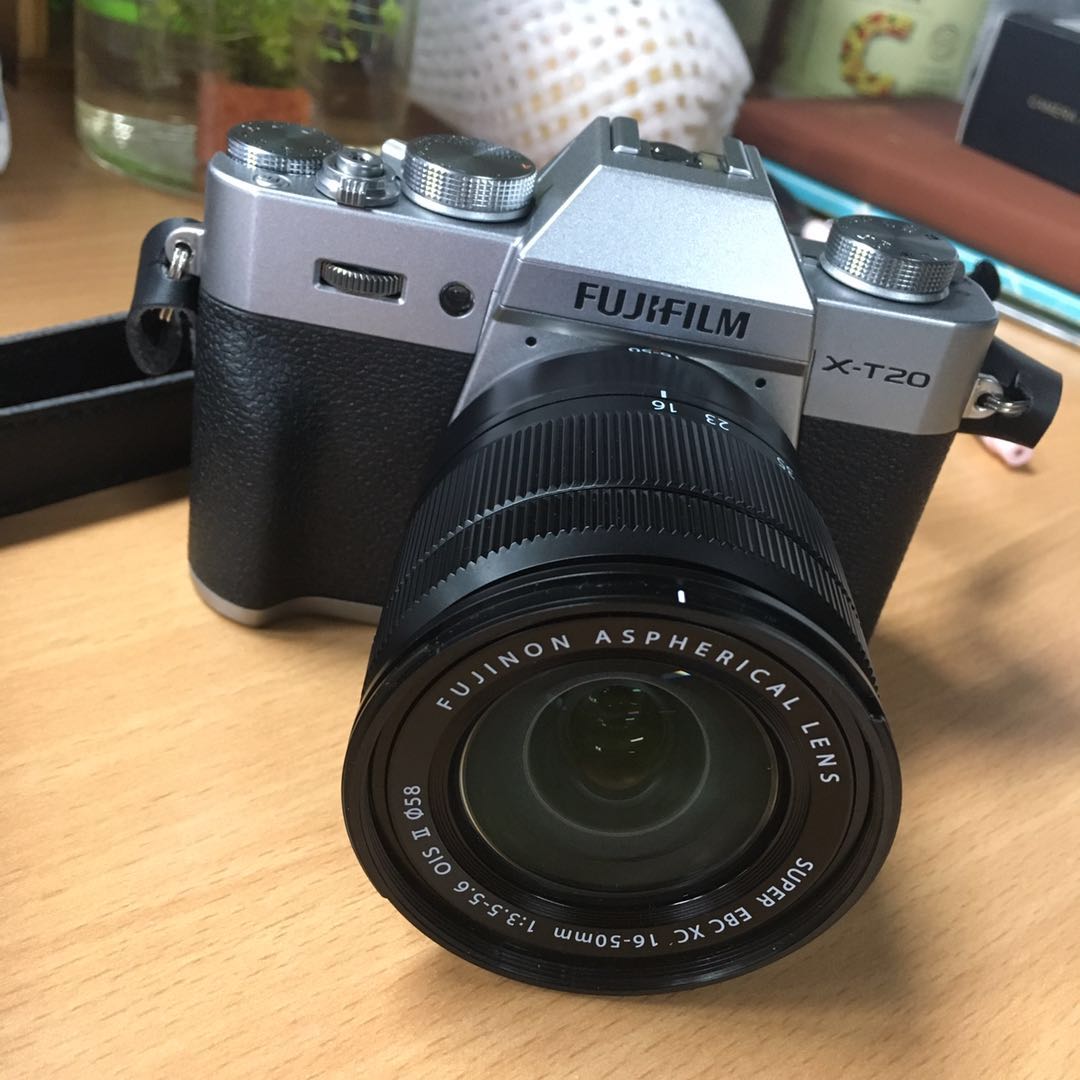 fujifilm/富士 xt20/x-t20单机身 银色 富士 复古 微单 相机 2430万