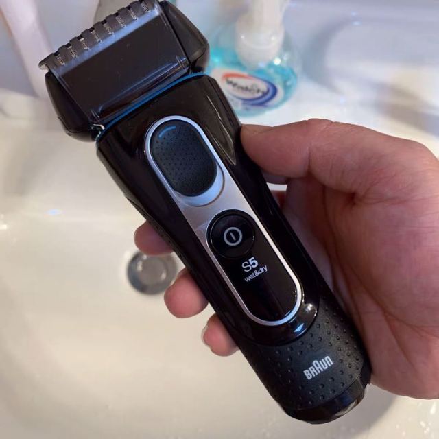 灵动贴面博朗braun5147s5系电动剃须刀三刀头往复式全身水洗充电式