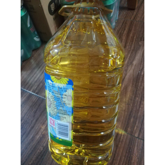 金龙鱼不油腻轻年葵花籽油3818l苏宁定制物理压榨清香植物油富含