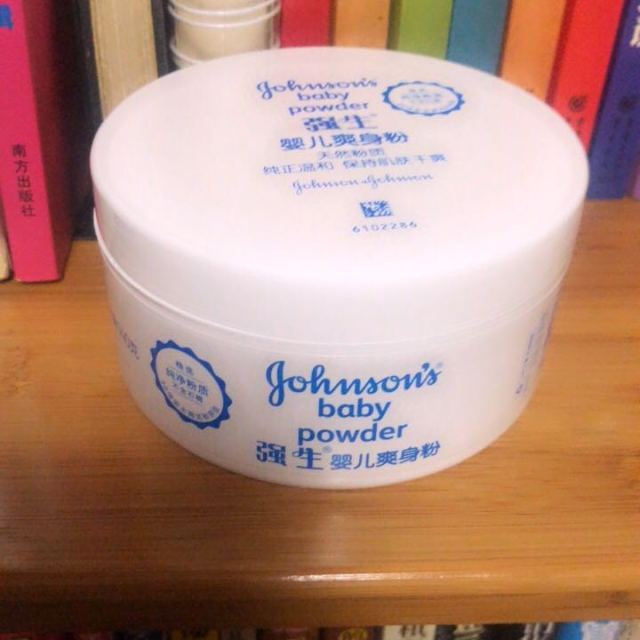 强生johnson婴儿爽身粉痱子粉140g宝宝儿童成人适用爽身粉