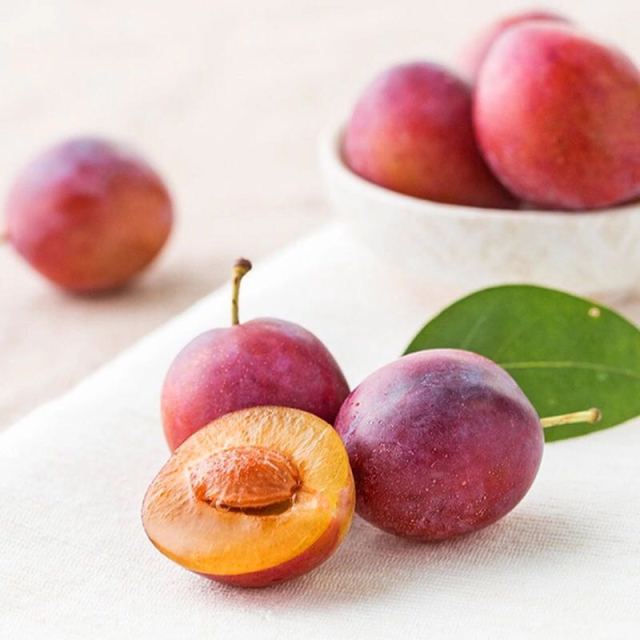 > 展卉 智利进口西梅 甜李子梅子 1kg装 新鲜水果商品评价 > 买了几次