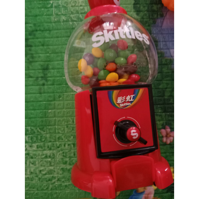 > 彩虹糖(rainbow tale) 糖果 迷你豆机125g商品评价 > 很好,带玩具