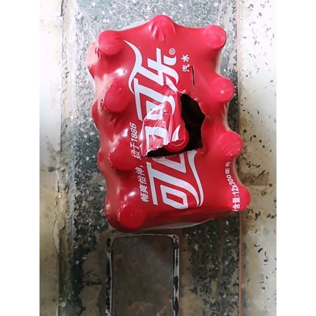 可口可乐小瓶迷你装碳酸饮料300ml*12瓶正品整箱特惠家庭装碳酸饮料您