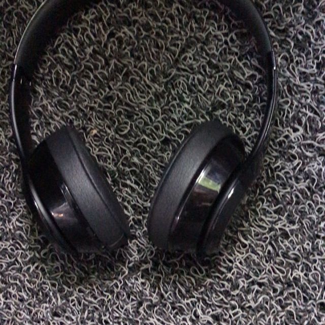 精密音质beatssolo3wireless头戴式无线蓝牙耳机音乐耳机通用炫黑色