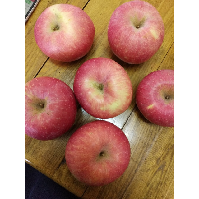 > 90苹果(来发缘)商品评价 > 甜脆水分足好吃