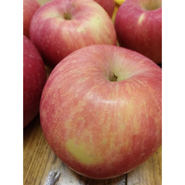 > 90苹果(来发缘)商品评价 > 甜脆水分足好吃