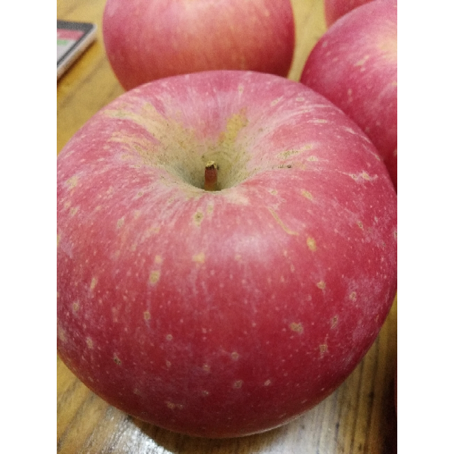 > 90苹果(来发缘)商品评价 > 甜脆水分足好吃