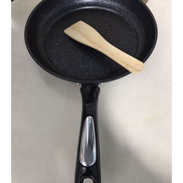 麦饭石平底锅家用煎牛排不粘煎锅明火电磁炉通用26cm高清大图|实物图