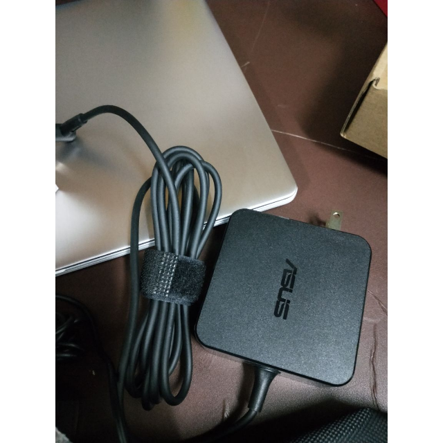 > 华硕a400u笔记本电脑充电器asus vm591ur 19v3.