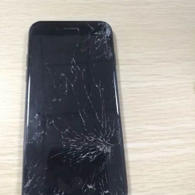 【极客修】苹果 iphone7 外屏碎裂(触摸显示正常)手机维修屏幕总成