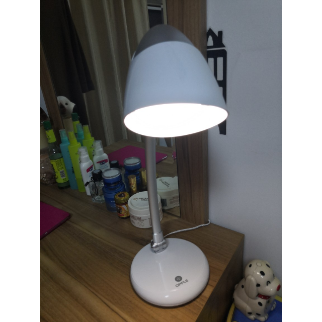 欧普照明oppleled台灯学生护眼灯学习调光护眼台灯自然光工作阅读卧室