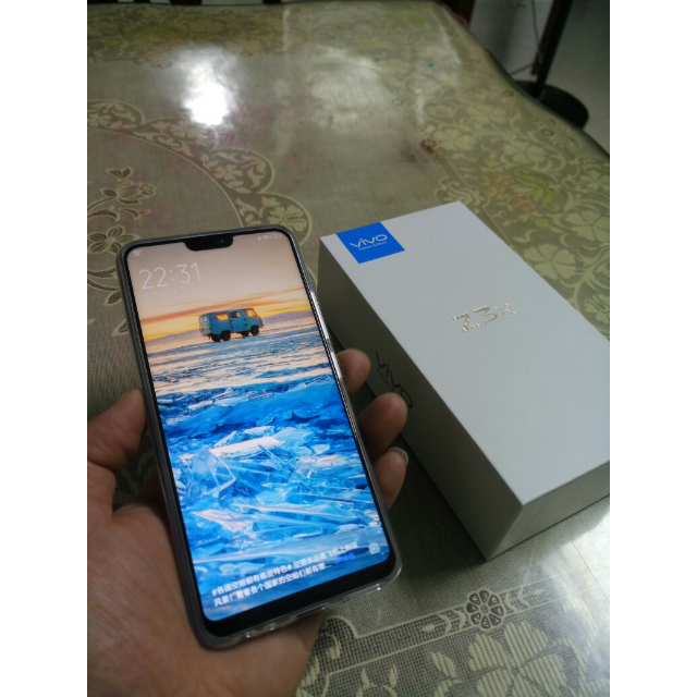 vivoz3x瓷釉黑664g全面屏双摄拍照手机全网通4g手机