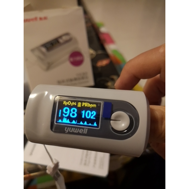 通用脉搏监测仪 yuwell鱼跃血氧仪yx-301 指夹式心率仪高清大图|实物