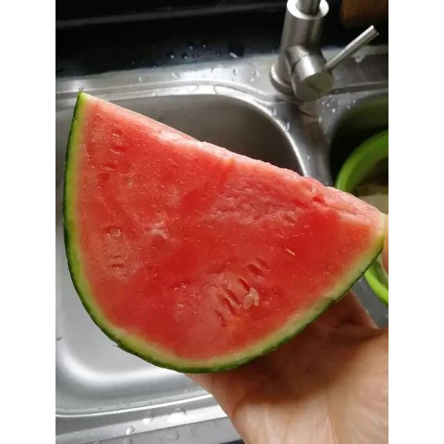 百宝源北京大兴庞各庄西瓜 3-4斤 (1-2个)小御瓜 皮薄脆甜 果肉粉红色