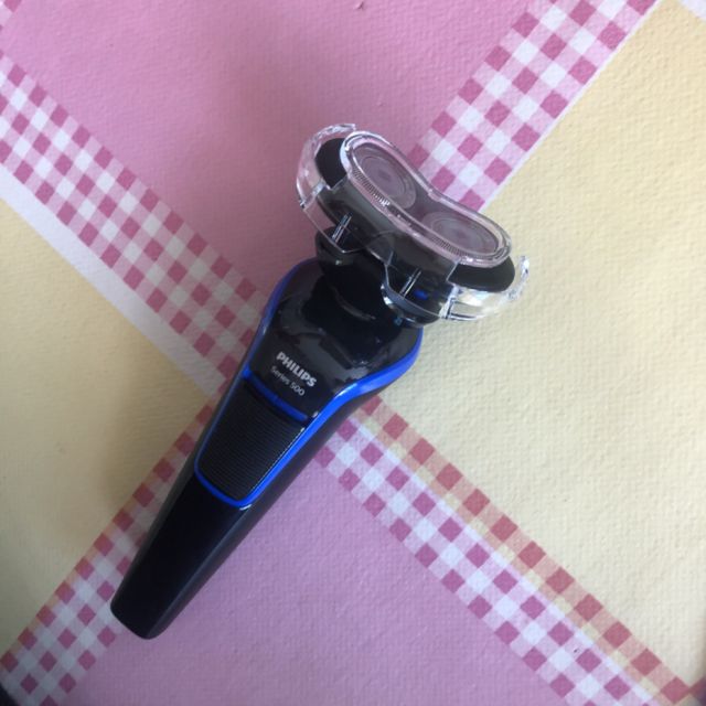 飞利浦(philips)电动剃须刀s528 双刀头充电旋转式男士剃须刀 顺翼