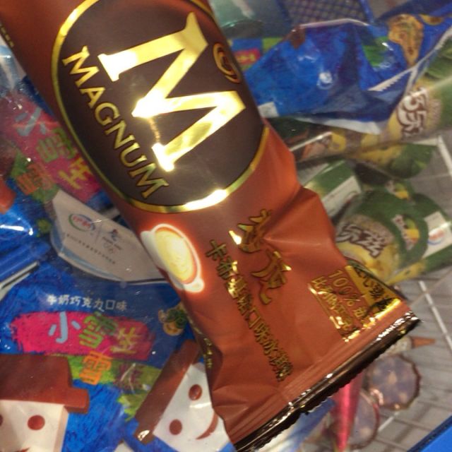 和路雪梦龙卡布基诺口味冰淇淋64g