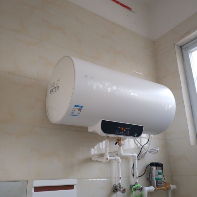 > 美的电热水器f60-21ba1商品评价 > 送货快,安装师傅水平.