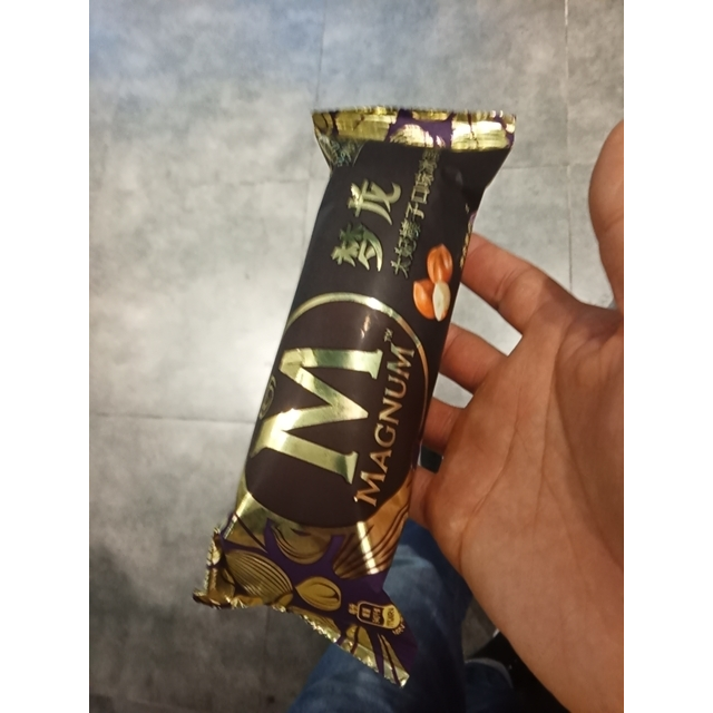 和路雪梦龙卡布基诺口味冰淇淋64g