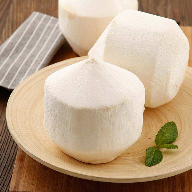 > 椰青(个)新商品评价 > 12元一个的椰子很大.