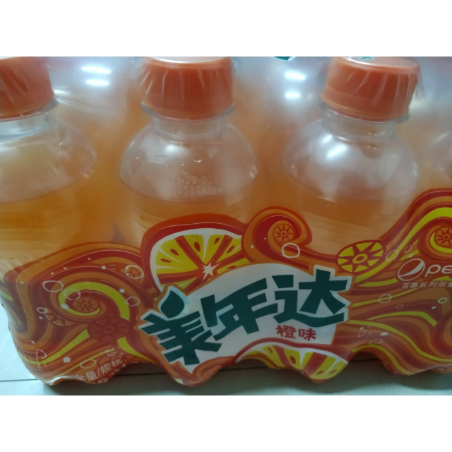 百事可樂美年達橙味汽水300ml12瓶塑包部分區域規格為330ml12新老包裝