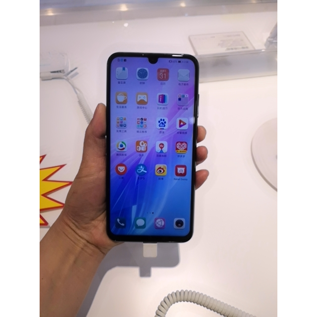 华为/荣耀20i 3200万ai自拍 超广角三摄 6.