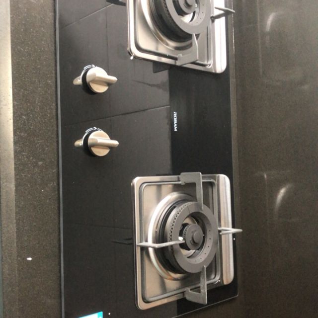 老板(robam)燃气灶jzt-33b7(天然气)4kw大火力黑晶防爆钢化玻璃面板台