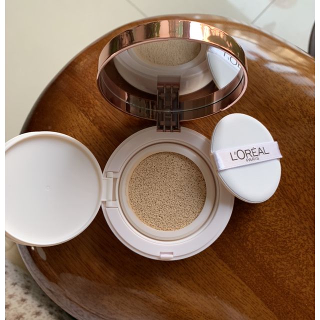 欧莱雅loreal奇焕光采水光遮瑕空气轻垫霜n114g自然色系bb霜cc霜