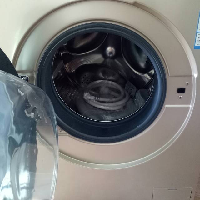 xqg100-bdx14756gu1 变频智能投放10公斤滚筒 下排水 海尔洗衣机高清