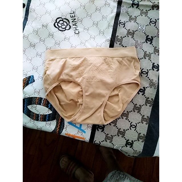 > 雅姿花(yazihua)日系3d蜂巢暖宫中腰女士内裤包臀纯棉裆无缝三角裤