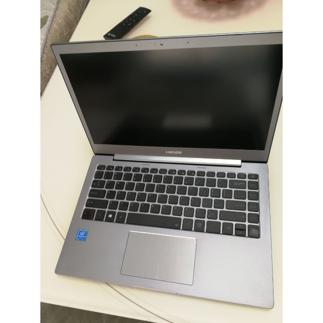 神舟(hasee)优雅x3d1 英特尔3867u 8g 256gb 72%色域13.