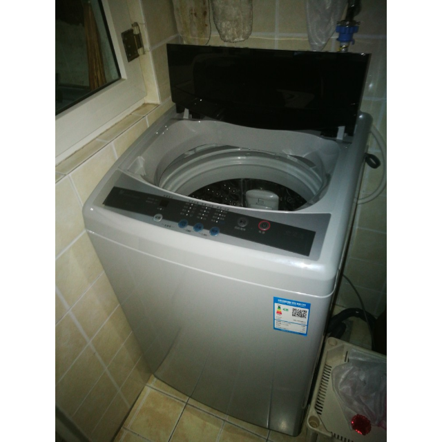 小天鹅little swantb80v20 8公斤静音波轮洗脱一体洗衣机全自动节能低