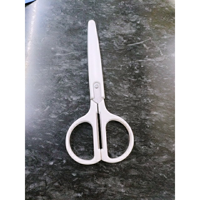 苏宁极物简约圆柄剪刀办公家用不锈钢剪刀学生手工剪纸省力剪刀1把