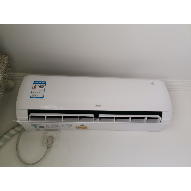 > 苏宁极物小biu空调 1.