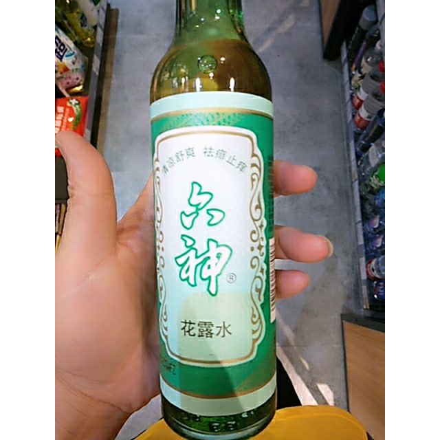 六神花露水195ml