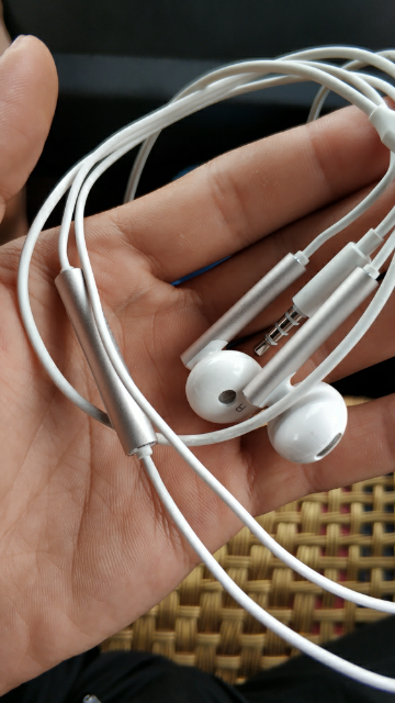 华为荣耀am116金属款耳机半入耳式线控适用于mate9/10/p10/p9/plus