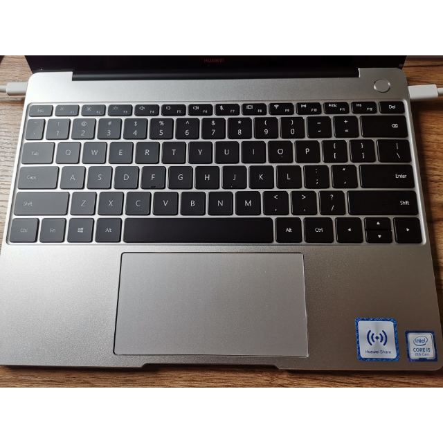 13英寸全面屏轻薄本笔记本电脑( i5-8265u 8gb 512gb固态硬盘 mx250独