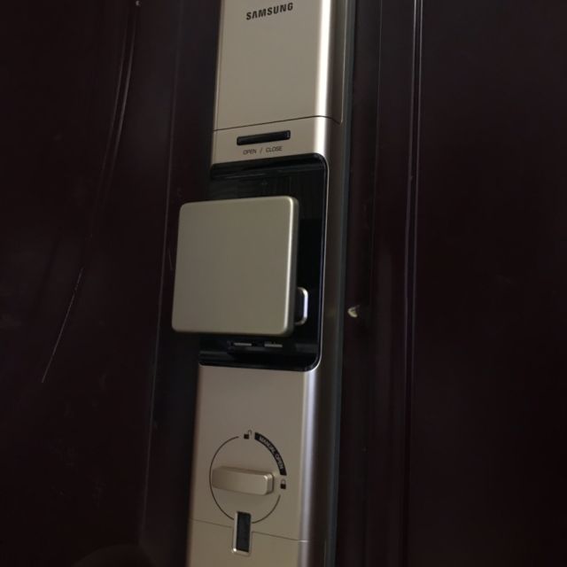 > 三星指纹锁shp-dr719 通用型 土豪金商品评价 > 安装师傅灰常专业