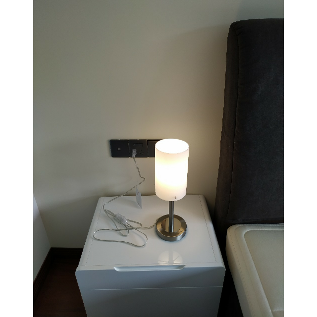 德国柏曼 装饰台灯 现代简约 台灯 卧室 床头 创意 可调光 省电
