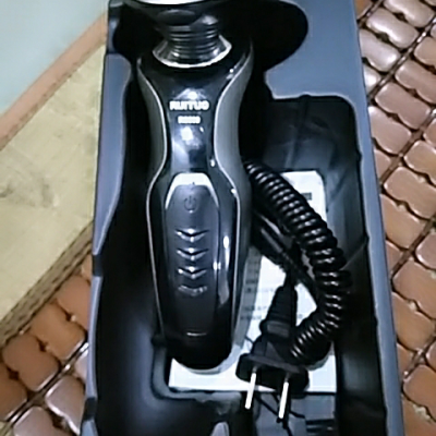 原装正品锐拓三合一套装rs330电动水洗剃须刀 旋转式 可充电 刀头水洗