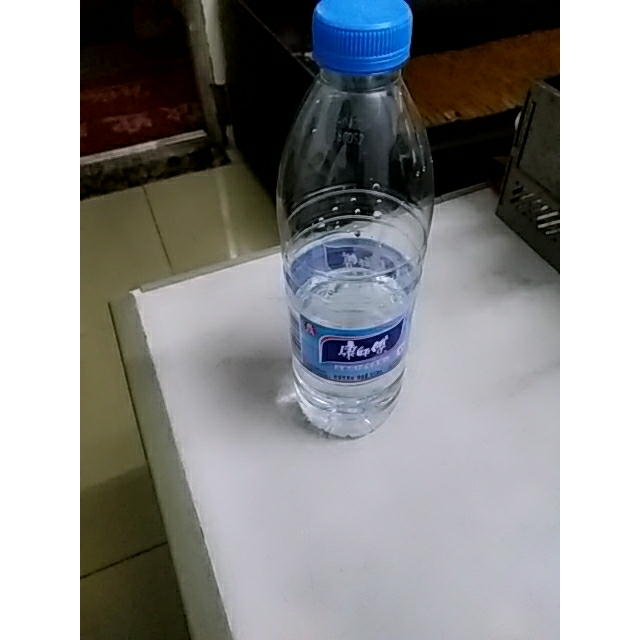 > 康师傅 包装饮用水550ml*12瓶 整包 效期至2020.8.