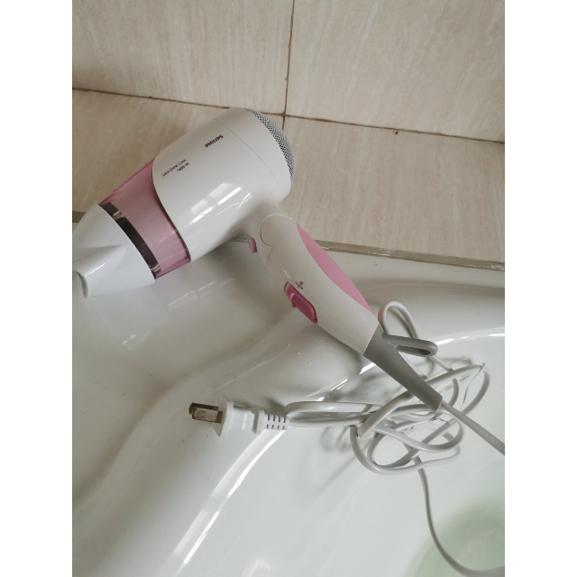 飞利浦philips电吹风hp8200家用恒温6挡调节可折叠吹风筒大功率恒温冷
