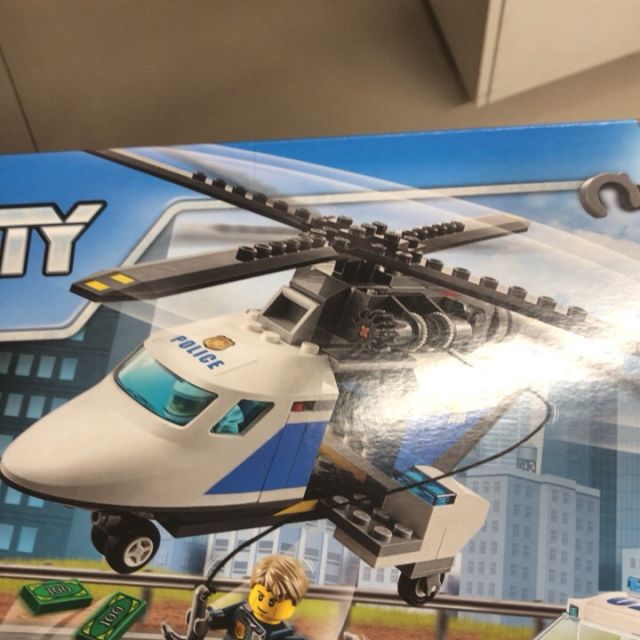 lego乐高city城市系列高速追捕60138塑料积木614岁200块以上