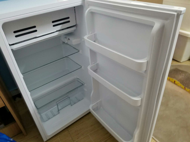 美的出品 小天鹅(little swan)92升 单门迷你小冰箱 家用冷藏保鲜