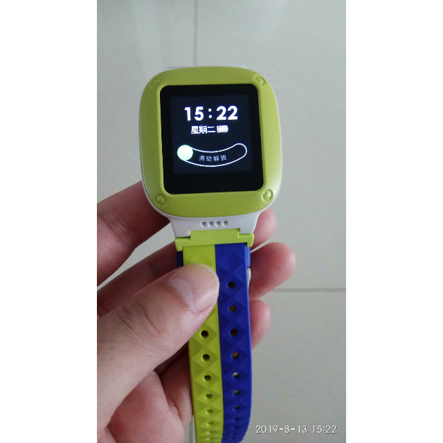 小天才电话手表y05 浅绿 快充版智能防水定位手表 学生儿童手表 位偏